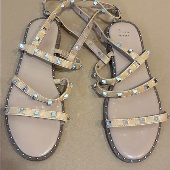 Studded wrap around ankle sandals (studs look so high end!!) - Picture 5 of 6